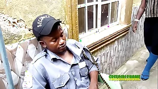 Security officer bang's His boss's Visitor (outdoor sex)